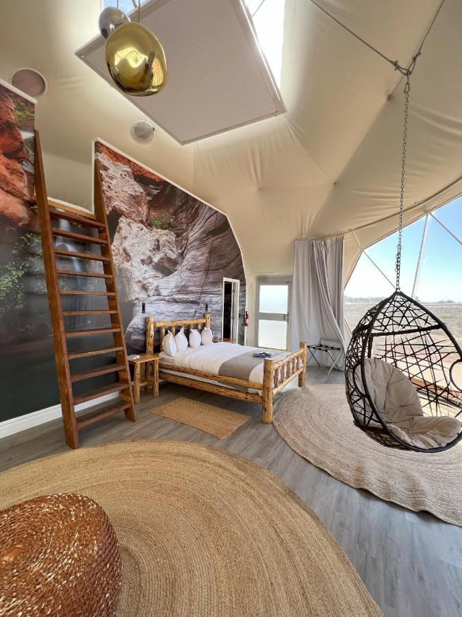Clear Sky Resorts - Grand Canyon - Unique Sky Domes Valle Bagian luar foto
